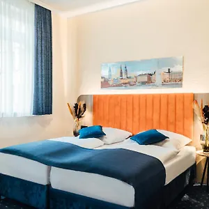 Centrum Commerz Am Bahnhof Altona Hotel